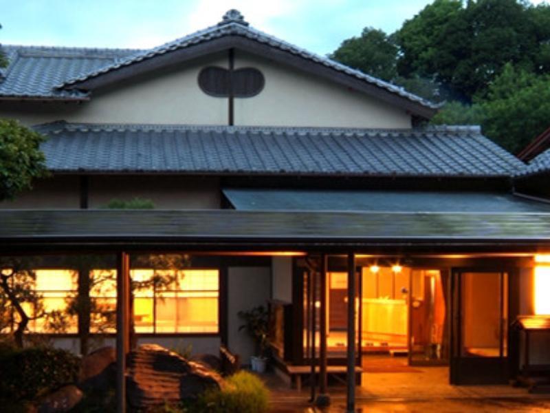Kaiseki Ryokan Ashikari Yugawara Esterno foto