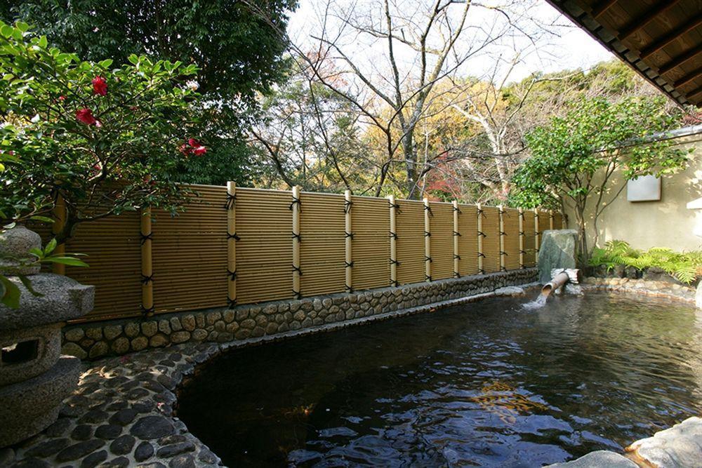 Kaiseki Ryokan Ashikari Yugawara Esterno foto