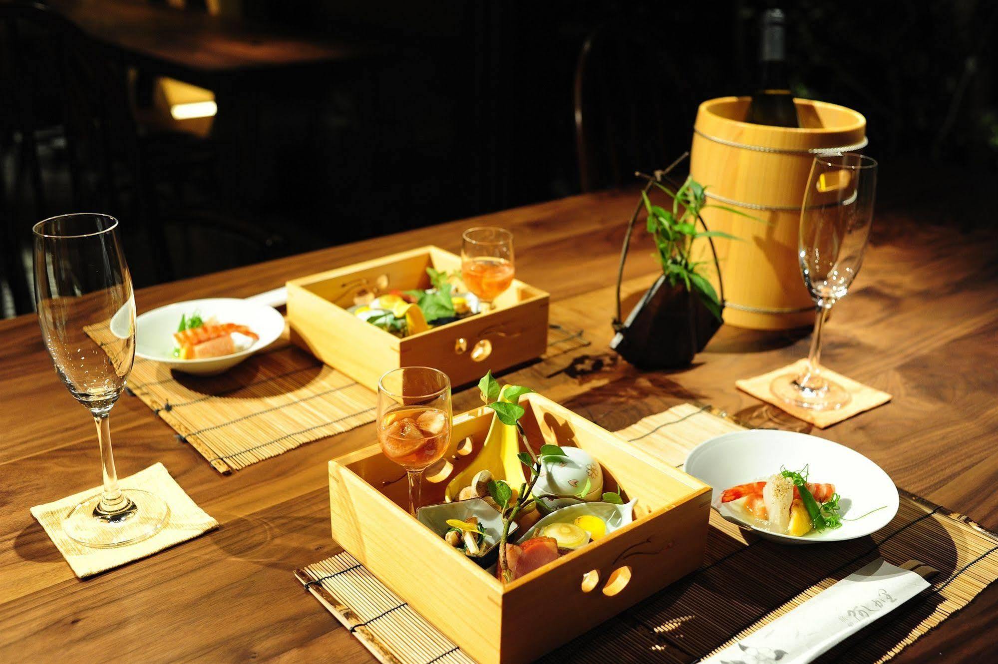 Kaiseki Ryokan Ashikari Yugawara Esterno foto