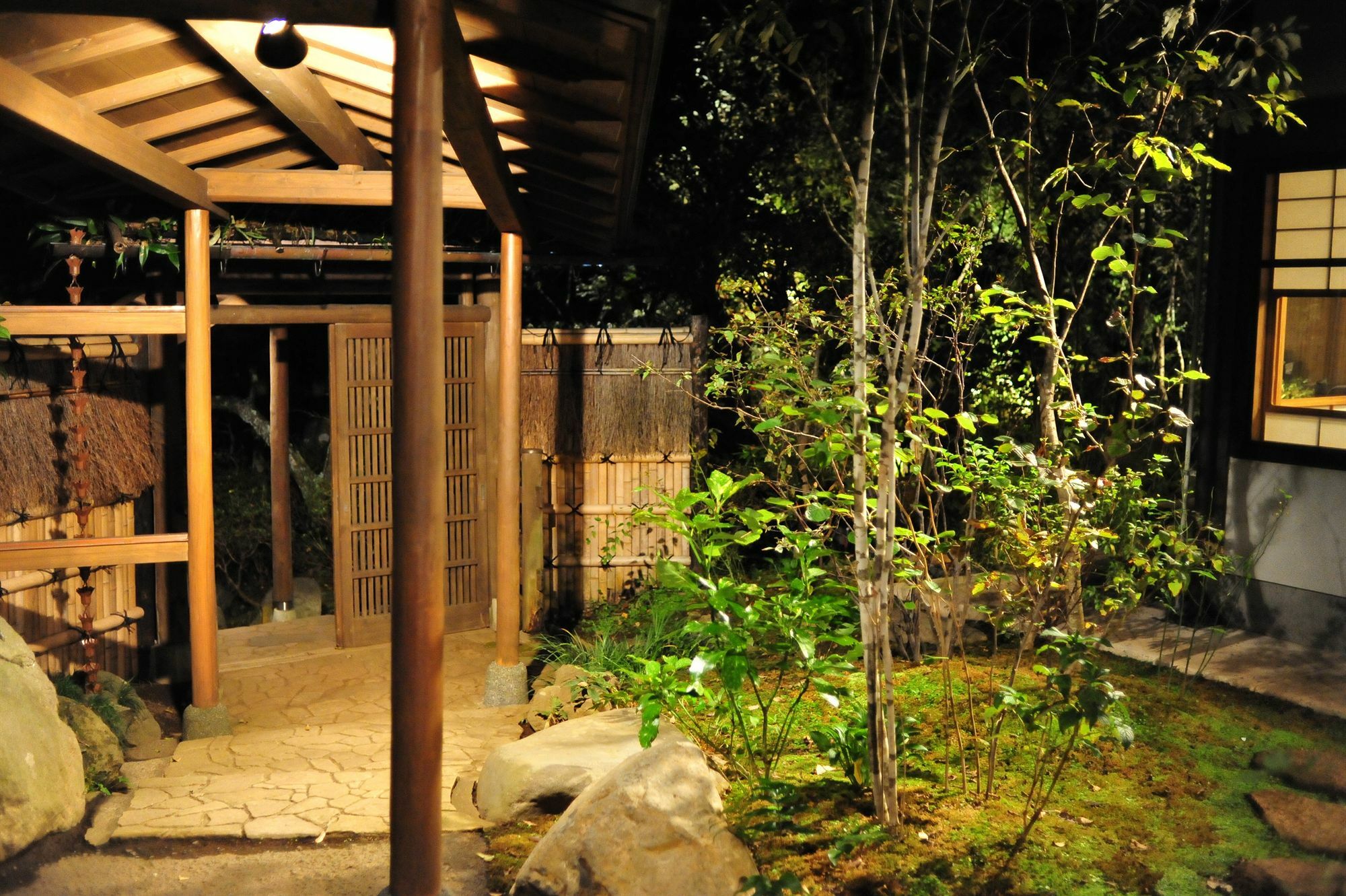 Kaiseki Ryokan Ashikari Yugawara Esterno foto